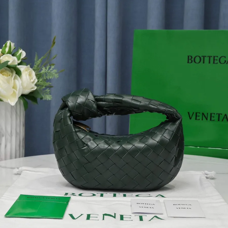Rainforest green
